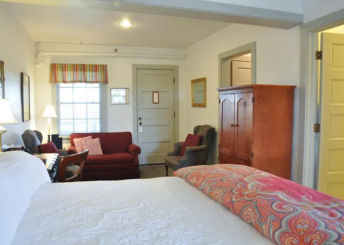 First Colony Inn