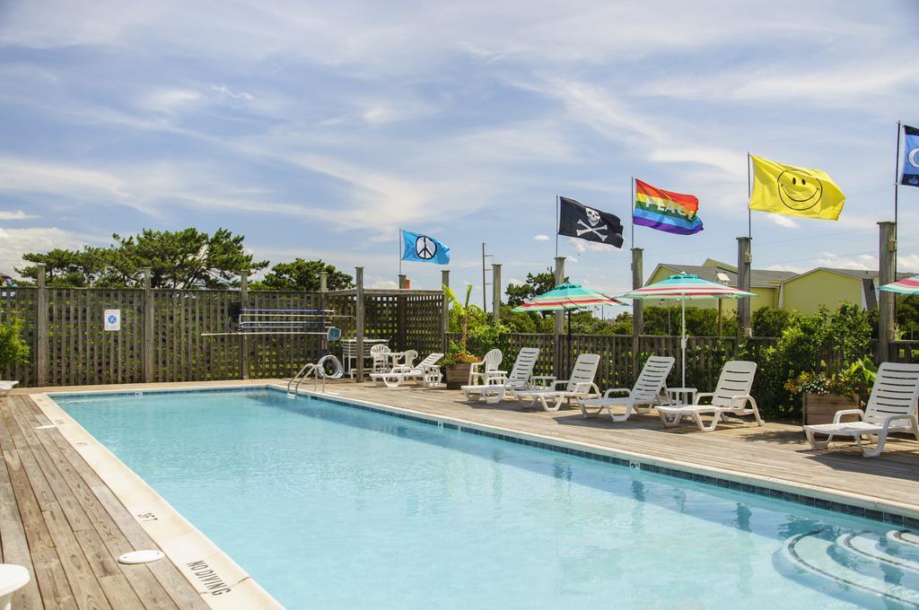 First Colony Hotel 3*